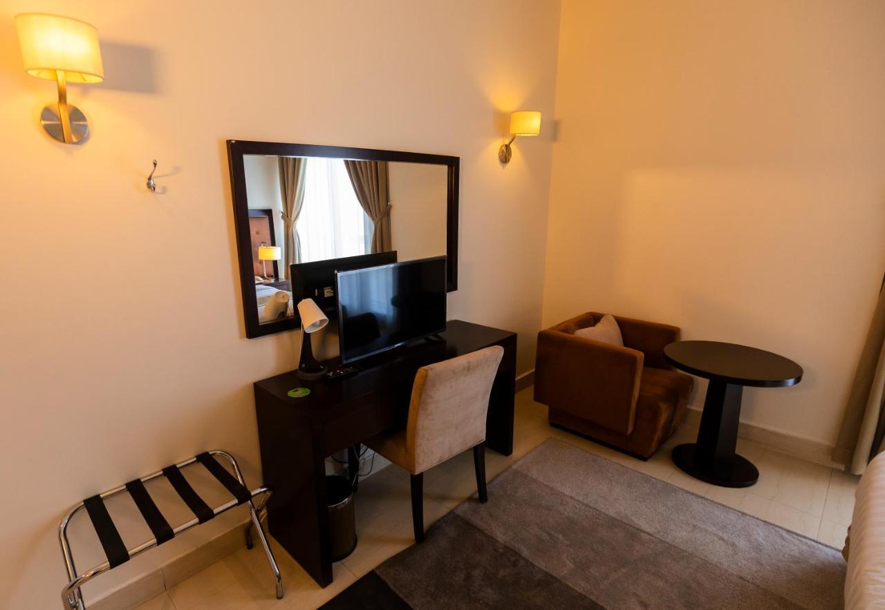 Imperial Suites Hotel Doha Exterior foto